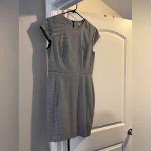 H&M houndstooth dress